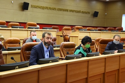 Александр Ведерников: для эффективной борьбы с пандемией важна разъяснительная работа